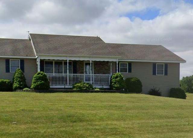 Property at 10365 Maumee Dr, Demotte, IN 46310, 5 beds, 3 baths