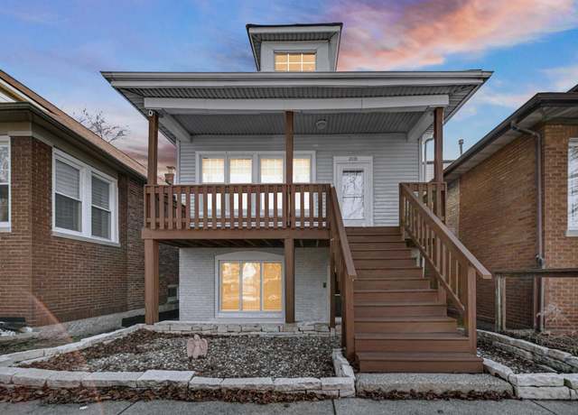 Property at 2033 Davidson Pl, Whiting, IN 46394, 4 beds, 3 baths