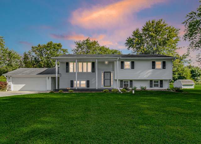 Property at 267 W 100 S, Valparaiso, IN 46385, 5 beds, 3 baths