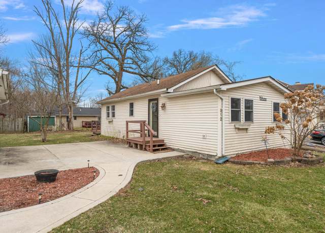Property at 512 Alta Vista Ter, Lowell, IN 46356, 3 beds, 1 bath