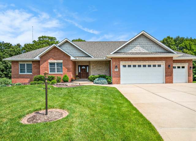 Property at 5102 W 152nd Ct, Crown Point, IN 46307, 3 beds, 2.5 baths
