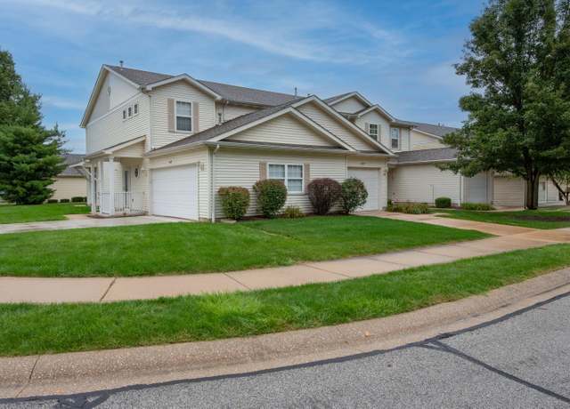 Property at 1239 Fox Hollow Dr, Chesterton, IN 46304, 3 beds, 2.5 baths