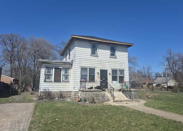 Property at 4408 W 10th Ave, Gary, IN 46404, 4 beds, 2.5 baths