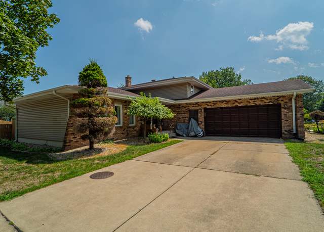 Property at 9439 Walnut Dr, Munster, IN 46321, 3 beds, 2 baths
