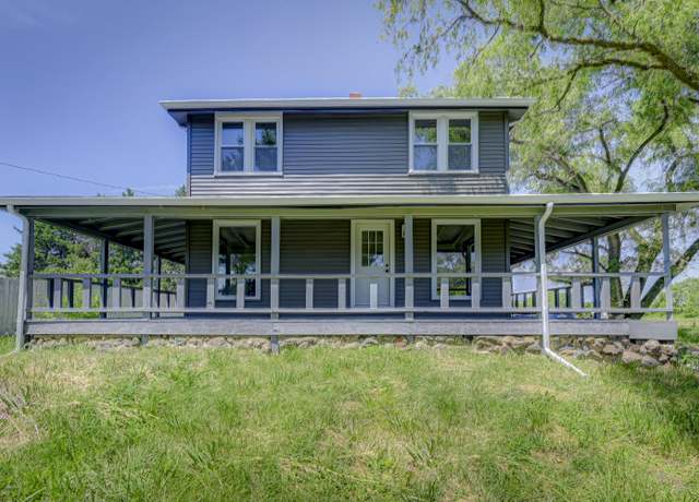 Property at 631 W 350 N, Valparaiso, IN 46385, 4 beds, 3.5 baths
