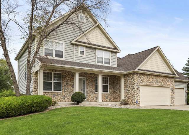 Property at 2903 Windsor Trl, Valparaiso, IN 46385, 4 beds, 3.5 baths