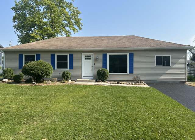 Property at 658 Apache Ln, Lowell, IN 46356, 3 beds, 2 baths