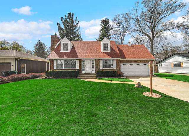 Property at 176 Fraser Ln, Hobart, IN 46342, 4 beds, 1.5 baths
