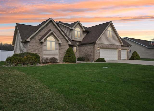Property at 612 Merganser Dr, Hobart, IN 46342, 4 beds, 2.5 baths
