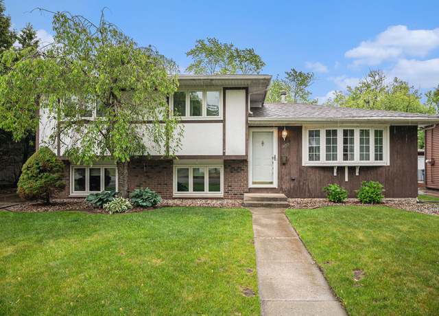 Property at 1457 N Indiana St, Griffith, IN 46319, 3 beds, 2 baths