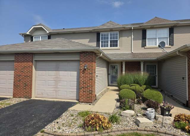 Property at 1039 Summertime Ct, Dyer, IN 46311, 2 beds, 1.5 baths