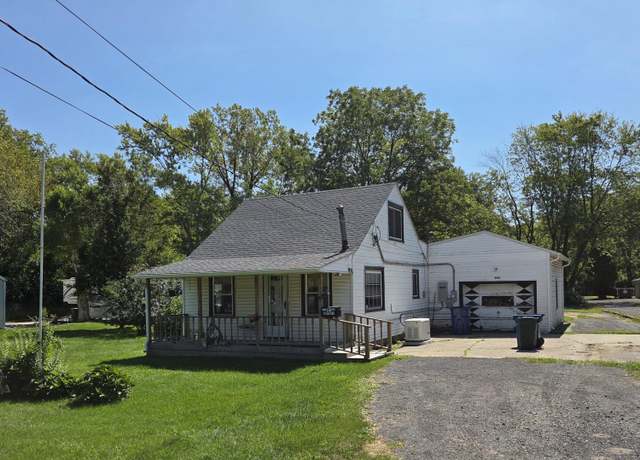 Property at 1115 E Hwy 330, Griffith, IN 46319, 2 beds, 1 bath