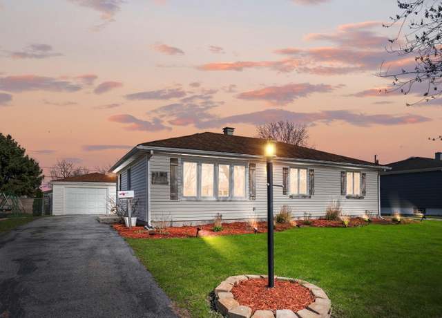 Property at 8143 Grace St, Highland, IN 46322, 3 beds, 1 bath