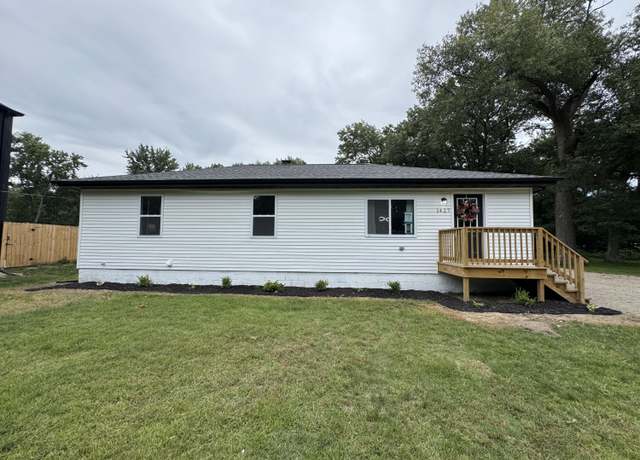 Property at 1427 Austin Ave, Schererville, IN 46375, 5 beds, 3 baths