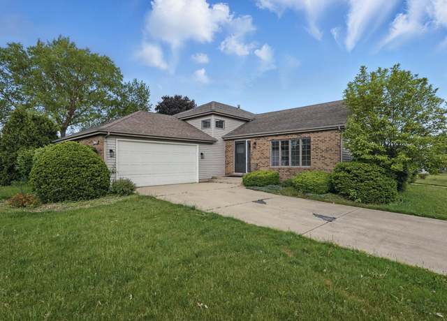 Property at 10463 Olcott Ave, St. John, IN 46373, 3 beds, 2.5 baths