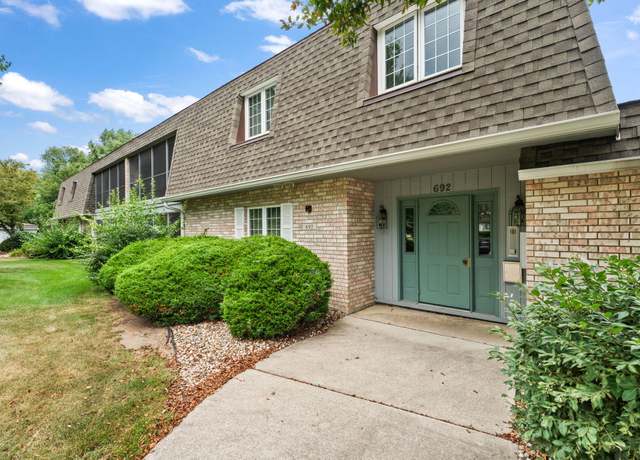 Property at 692 Hidden Oak Trl Unit 2a, Hobart, IN 46342, 2 beds, 2 baths