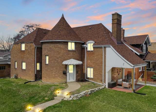 Property at 1648 Davis Ave, Whiting, IN 46394, 3 beds, 1.5 baths