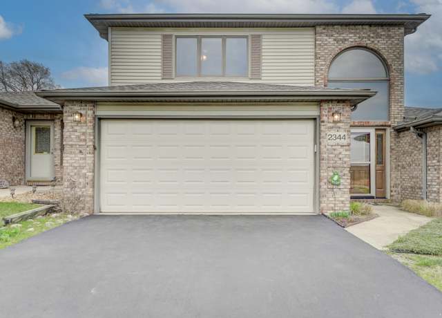 Property at 2344 Deerpath Dr W, Schererville, IN 46375, 3 beds, 2.5 baths