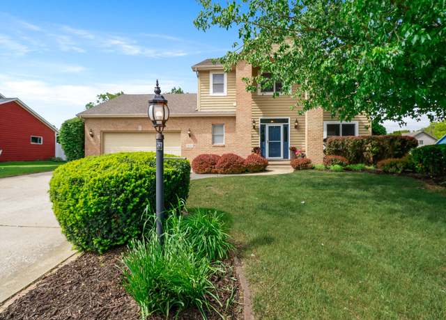 Property at 981 Michael Dr, Chesterton, IN 46304, 4 beds, 2.5 baths