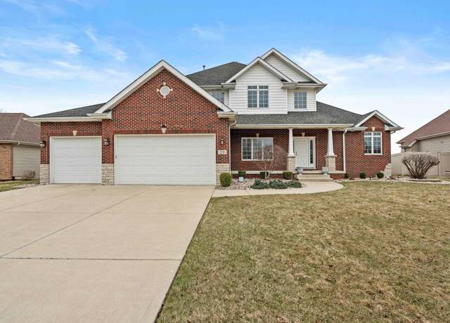 Property at 29 81st Ave, Schererville, IN 46375, 4 beds, 3.5 baths