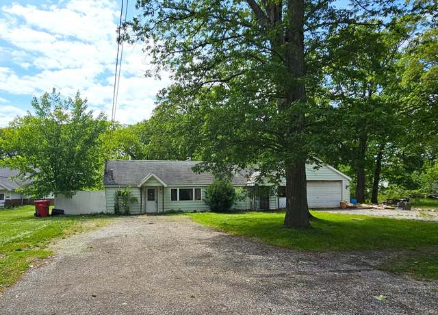 Property at 14606 Colfax Pl, Crown Point, IN 46307, 3 beds, 2 baths