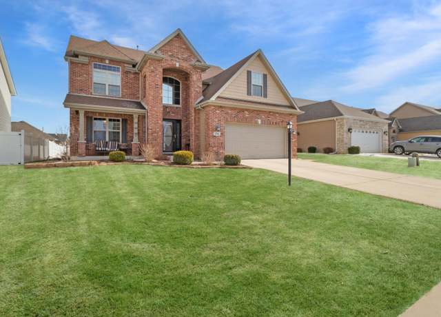 Property at 10367 Nicklaus St, Crown Point, IN 46307, 4 beds, 3.5 baths