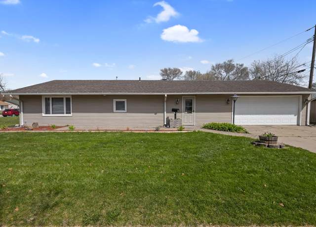 Property at 2404 River Dr, Highland, IN 46322, 4 beds, 1 bath