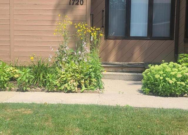 Property at 1720 Earthstone Dr, Valparaiso, IN 46383, 2 beds, 2 baths
