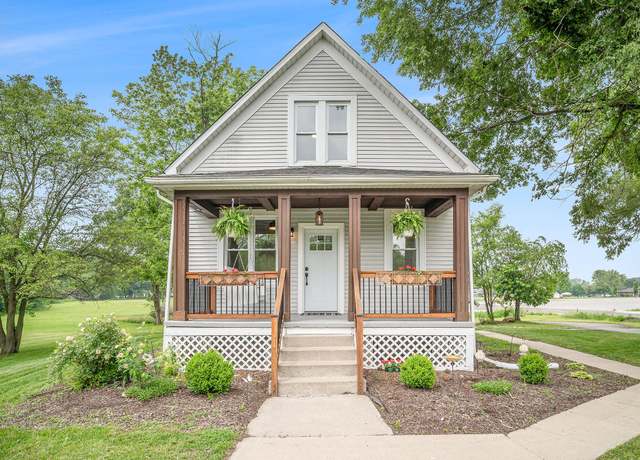 Property at 621 Pratt St, Crown Point, IN 46307, 4 beds, 2 baths
