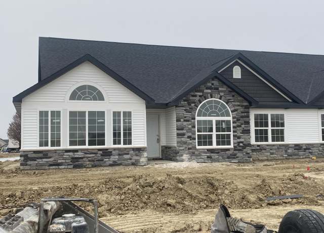 Property at 5436 Fountain Dr, Crown Point, IN 46307, 2 beds, 2 baths