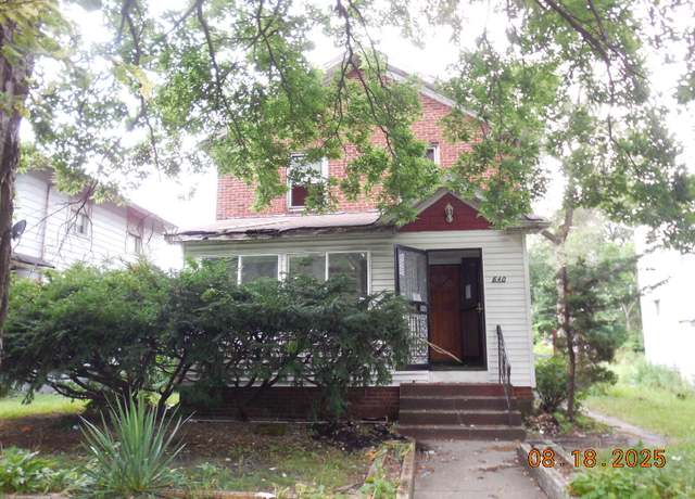 Property at 640 Kentucky St, Gary, IN 46402, 3 beds, 1 bath