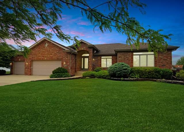 Property at 10670 Northcote Dr, St. John, IN 46373, 4 beds, 3.5 baths