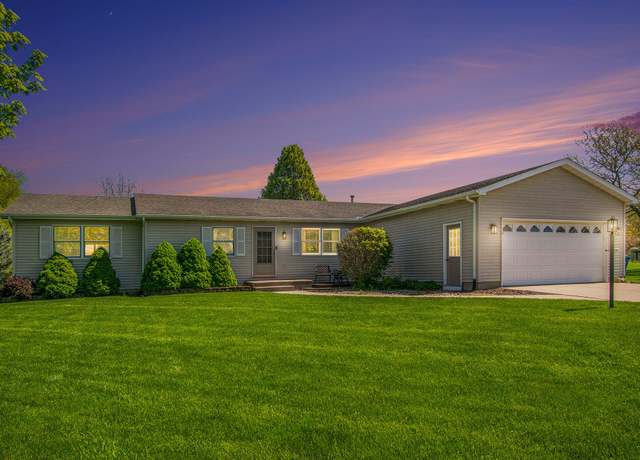 Property at 217 Kimrich Cir N, Valparaiso, IN 46385, 3 beds, 2 baths