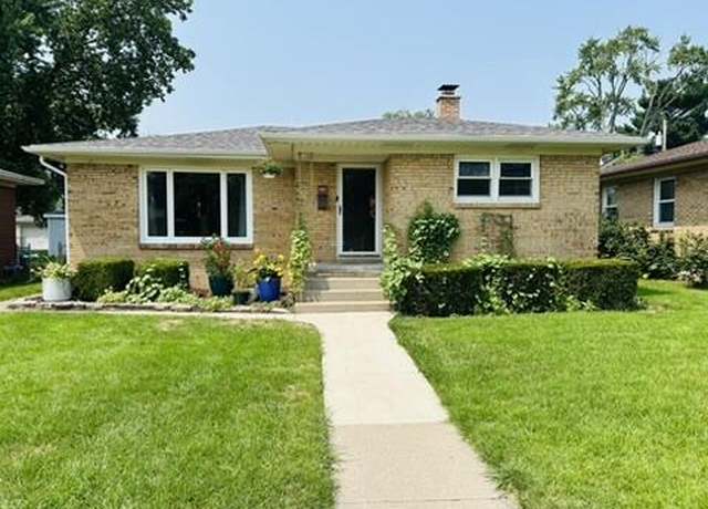 Property at 160 S Delaware St, Hobart, IN 46342, 3 beds, 1 bath