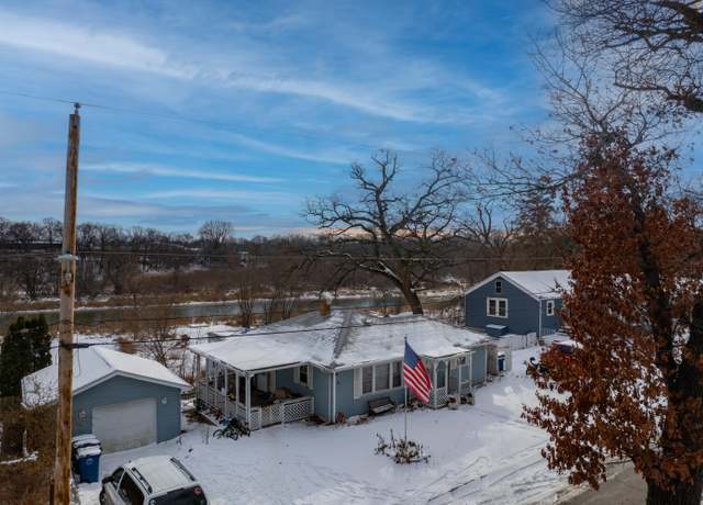 Property at 4533 Willow Dr, Lake Station, IN 46405, 3 beds, 1 bath