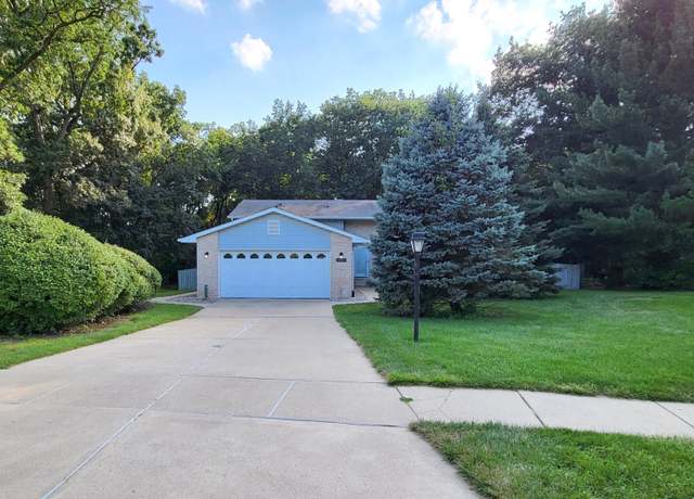 Property at 487 Timber Lake Dr, Lowell, IN 46356, 3 beds, 3 baths
