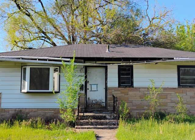 Property at 1020 E 36th Ave, Gary, IN 46409, 3 beds, 1 bath