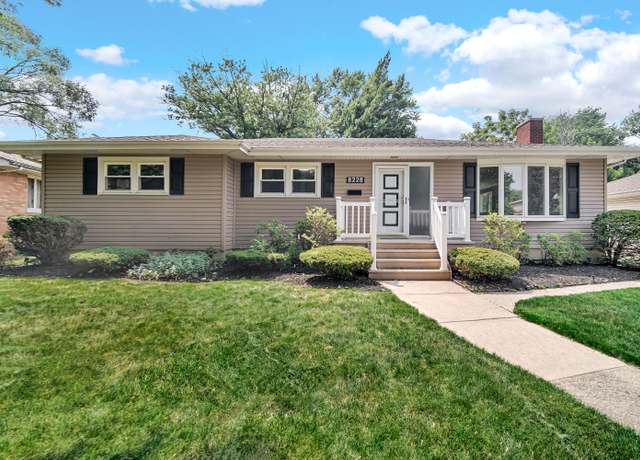 Property at 8228 Greenwood Ave, Munster, IN 46321, 4 beds, 2.5 baths
