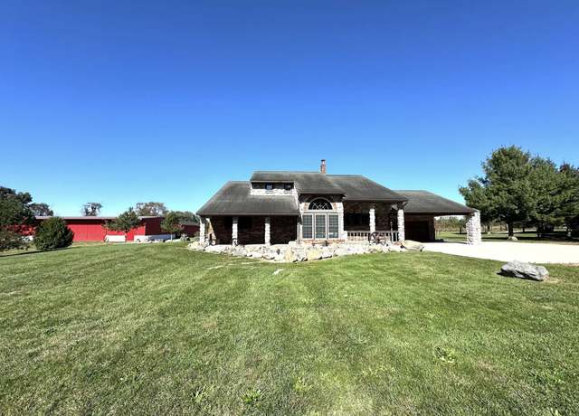 Property at 31513 Shively Rd, Walkerton, IN 46574, 4 beds, 2.5 baths