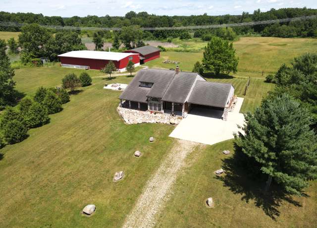 Property at 31513 Shively Rd, Walkerton, IN 46574, 4 beds, 2.5 baths