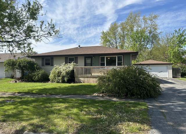 Property at 470 Cheyenne Dr, Lowell, IN 46356, 3 beds, 2 baths