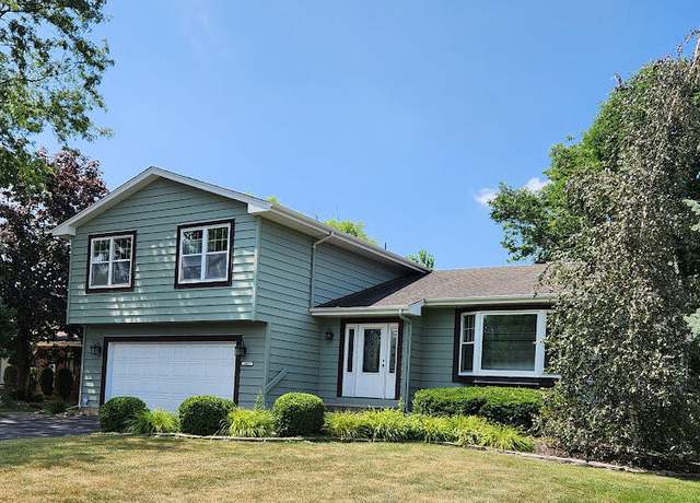 Property at 10028 Redbud Rd, Munster, IN 46321, 4 beds, 3 baths