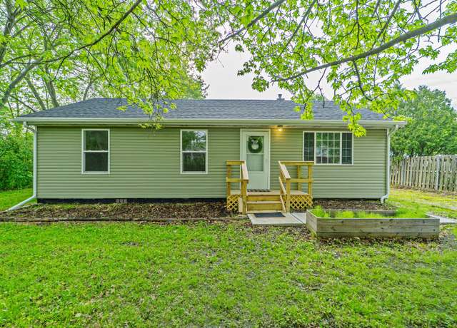 Property at 1723 S Broad St, Griffith, IN 46319, 3 beds, 1 bath