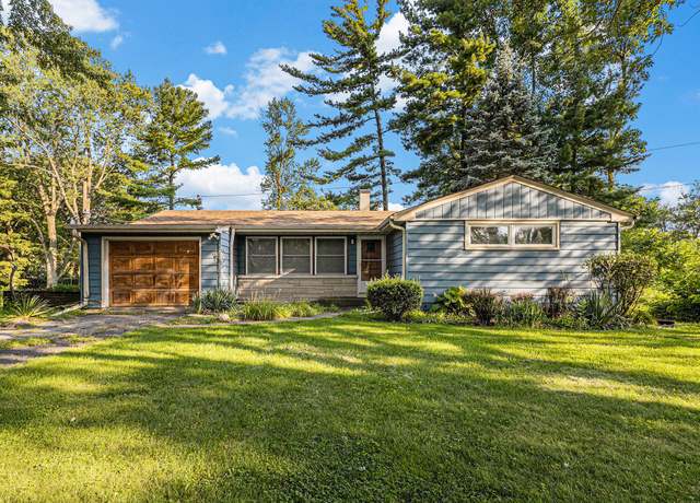 Property at 8409 Ellsworth Ct, Merrillville, IN 46410, 3 beds, 2 baths