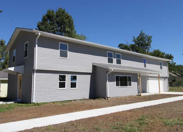 Property at 512 S Prettyman St, Knox, IN 46534, 5 beds, 3 baths