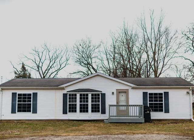 Property at 605 E Washington St, Morocco, IN 47963, 3 beds, 2 baths