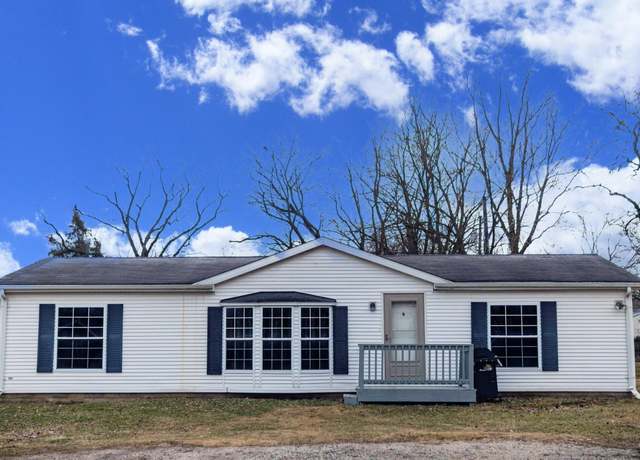 Property at 605 E Washington St, Morocco, IN 47963, 3 beds, 2 baths