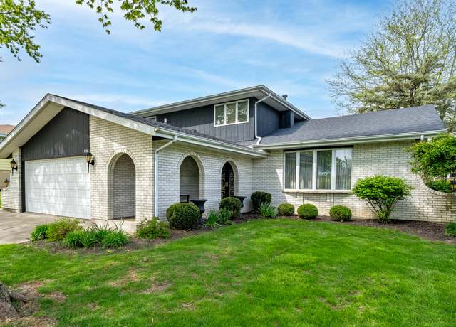 Property at 8764 Clark Pl, Crown Point, IN 46307, 3 beds, 3 baths