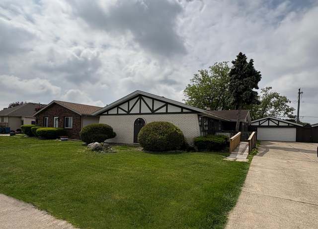 Property at 2628 44th St, Highland, IN 46322, 4 beds, 2 baths