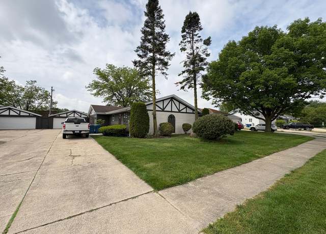 Property at 2624 44th St, Highland, IN 46322, 4 beds, 2 baths